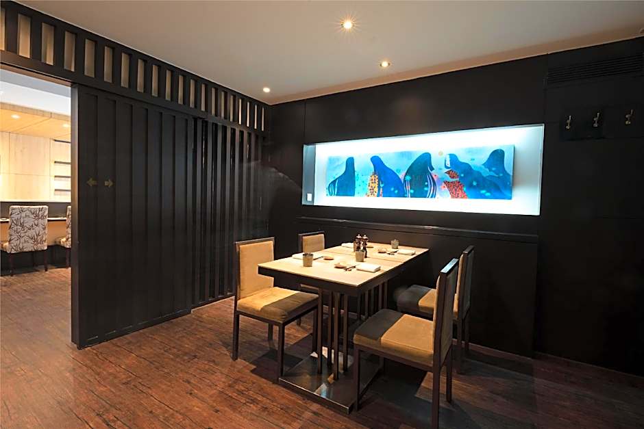 Kempinski Hotel Khan Palace