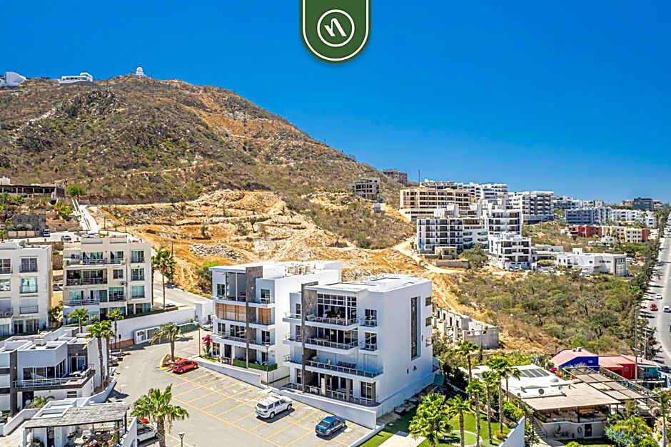 Brand New 3 BR Penthouse - Oceanview Rooftop Pool