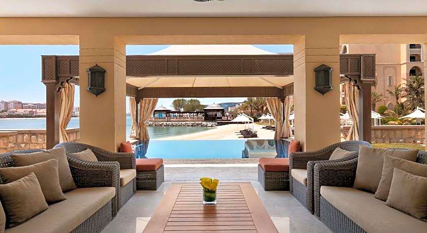 Shangri-La Hotel Apartments Qaryat Al Beri