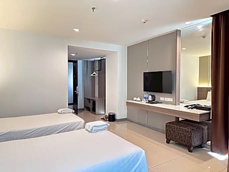 Premium Twin Room