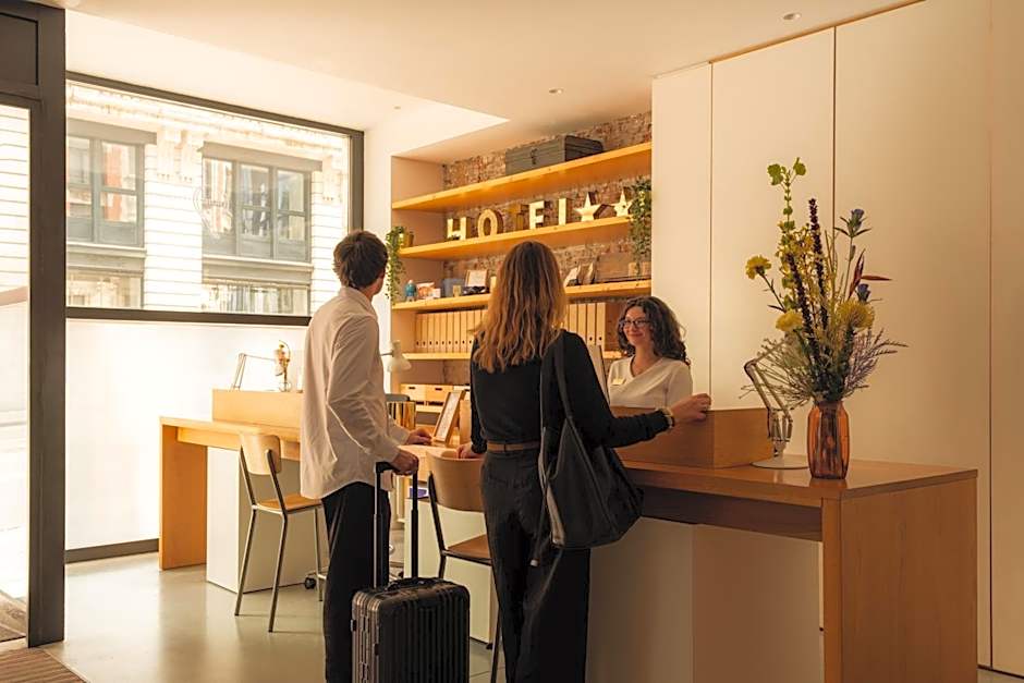 9Hotel Central