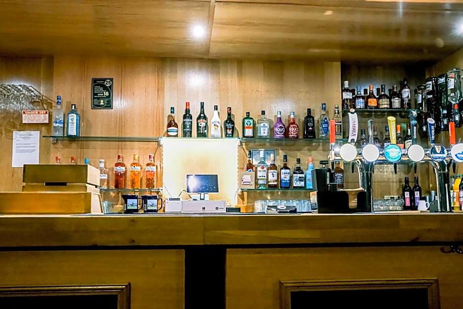 The Hillside Hotel & Restaurant