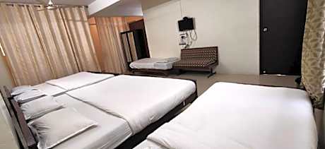 Economy Quadruple Room