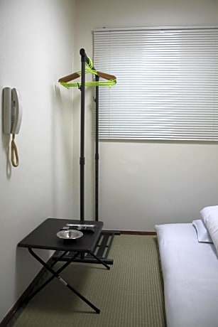 Single Room with Shared Bathroom - Smoking