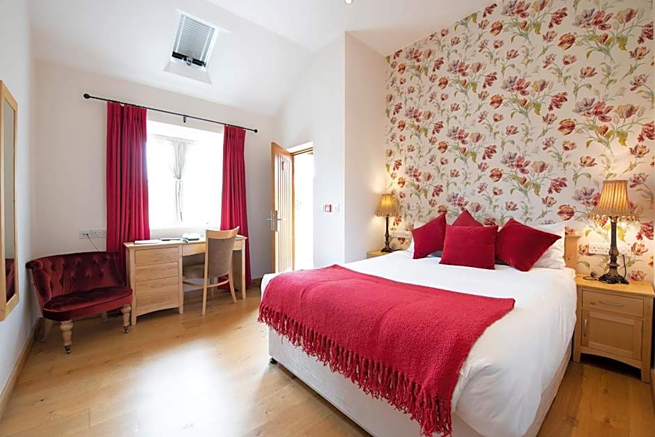 The Red Lion Hinxton