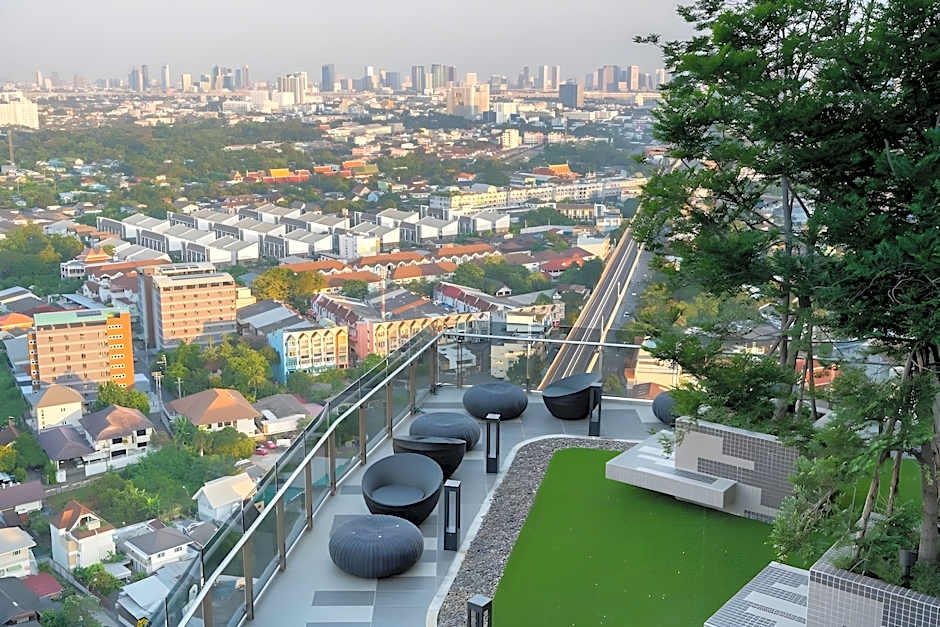 Oakwood Suites Tiwanon Bangkok
