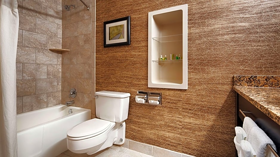 Photo 1 of 7 of Family 2 Bedroom Multiple Beds Suite