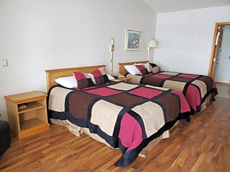 Queen Room - Disability Access