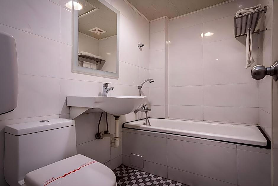 Golden Phoenix Hotel