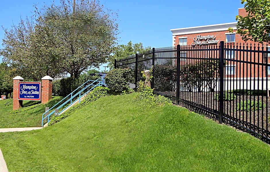 Hampton Inn By Hilton & Suites Rockville Centre, NY