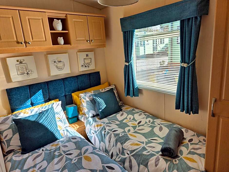 24 The Beeches Caravan Park