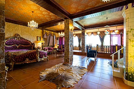 Luxury King Room