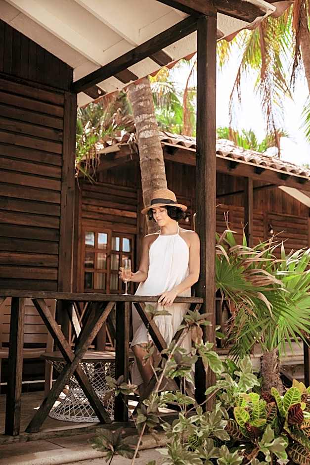 Petit Lafitte Beach Front Hotel & Bungalows