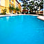 La Quinta Inn & Suites by Wyndham Usf (Near Busch Gardens)