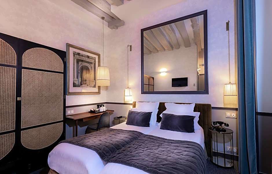 Dauphine Saint Germain