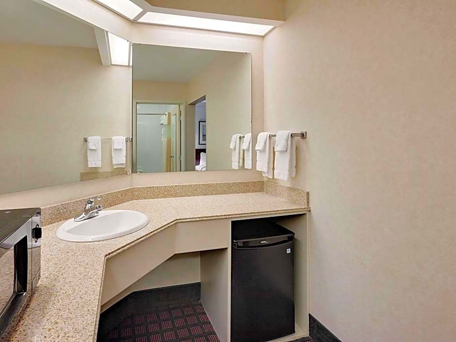 Baymont by Wyndham Grand Rapids SW/Byron Center