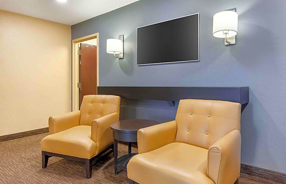 Extended Stay America Select Suites - Appleton - Fox Cities