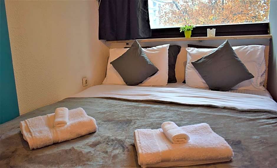 M - Square Private Rooms