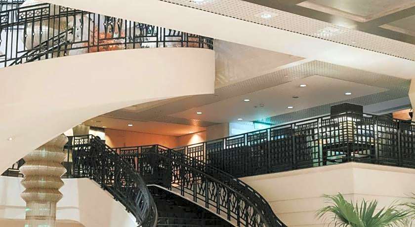 Sheraton Hong Kong Hotel & Towers