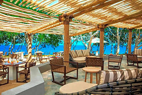 Sheraton New Caledonia Deva Spa & Golf Resort