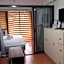 One oasis A2, shortwalk SM MALL Free POOL Kitchen