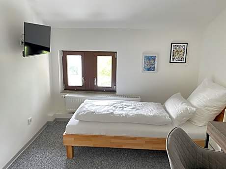 Budget Single Room