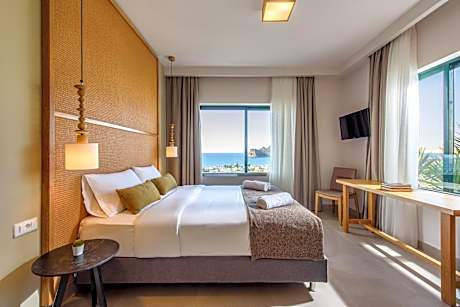 One Bedroom Apartment Sea View