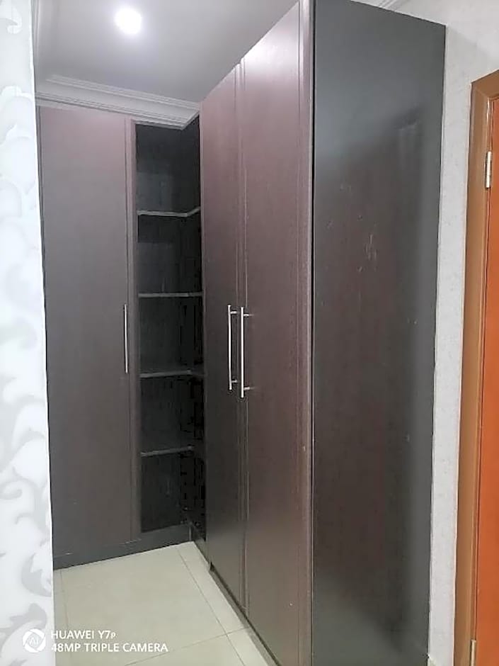 COZY SUITES