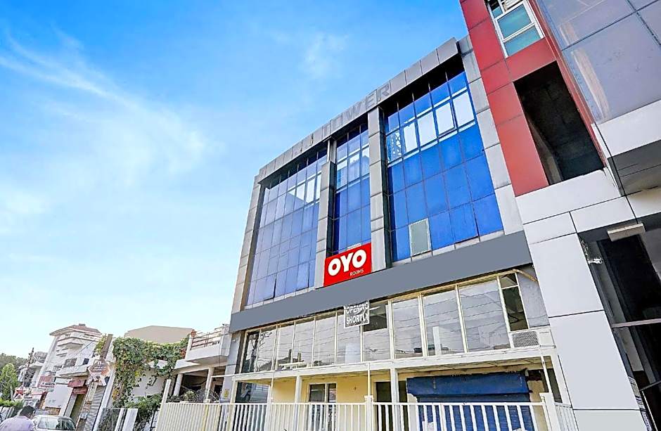 OYO Flagship C Sarovar Exotica Near Badshahnagar Metro Station – Lucknow, 