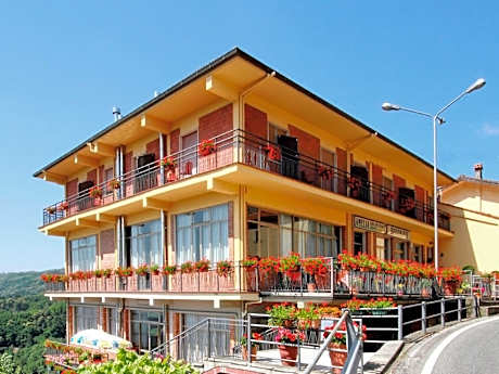 Aparthotel Amelia Dream View