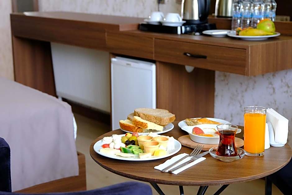 GRAND SALIZZE HOTEL