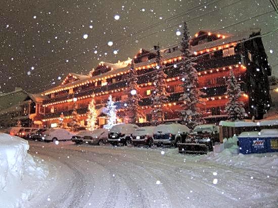 Chateau Apres Lodge