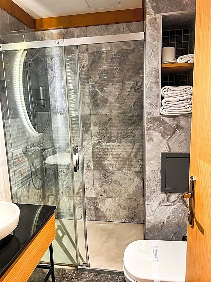 Triada Hotel Karakoy