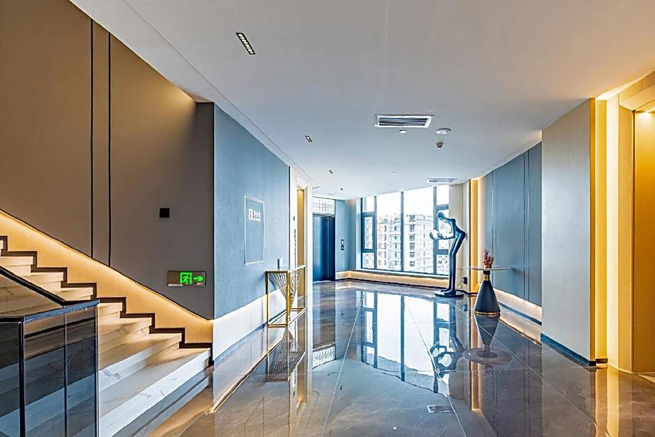 Fuji International Hotel Zhangbei Qingming Street