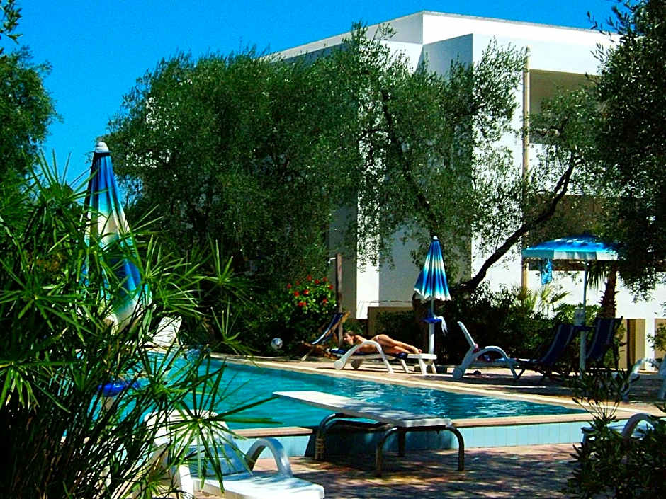 Residence Baia Del Gallo