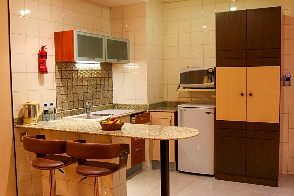 Elite Crystal Hotel