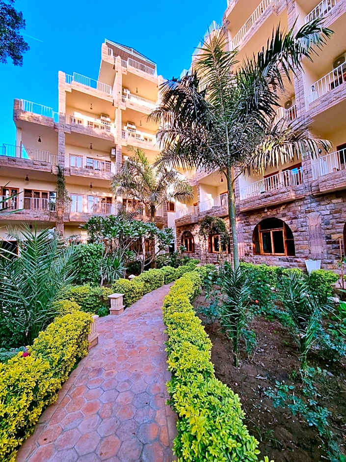 Thebes Hotel