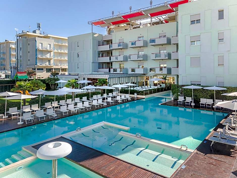 Domino Suite Hotel & Residence