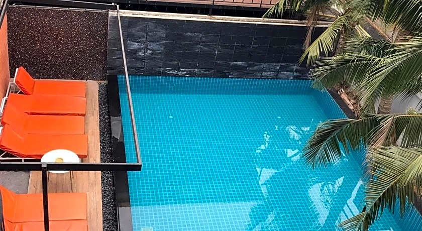 V20 Boutique Jacuzzi Hotel