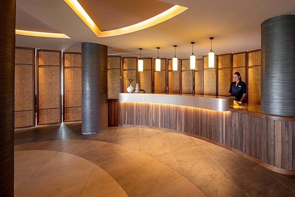 SENTIDO Apollo Palace