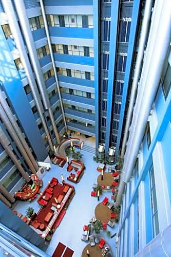 Skyline Airport Hotel