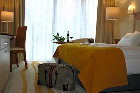 Twin Room - Sea Front