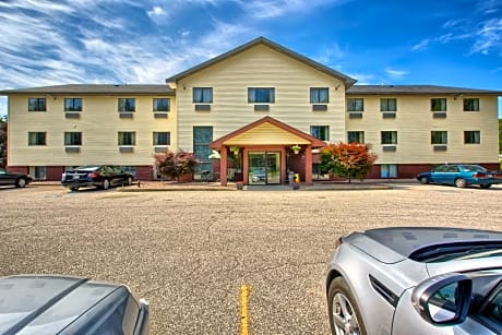 Rodeway Inn Whitehall