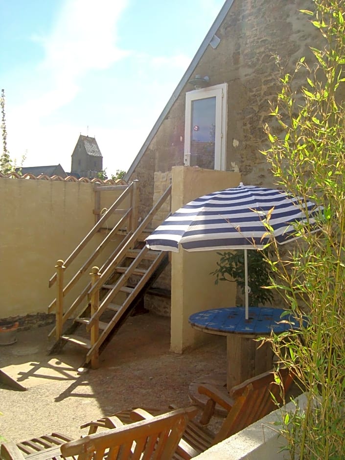 Studio "LA MEDINA", PISCINE jusqu'au 15 septembre, JARDIN BOTANIQUE, COMMERCES &MER