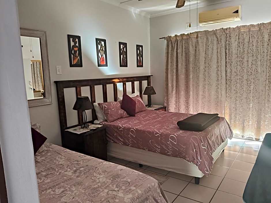 La Rochelle Inn