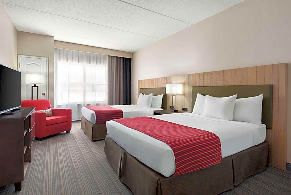 Country Inn & Suites by Radisson, Duluth North near Airport