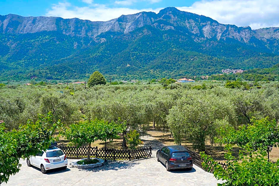 Melathron Rooms & Apartments