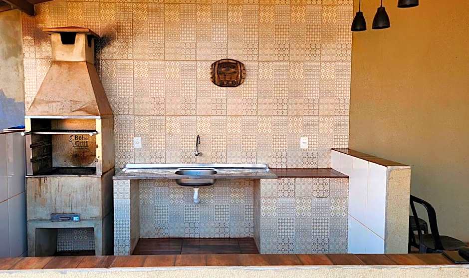 Otimo rancho com churrasqueira - Miguelopolis SP