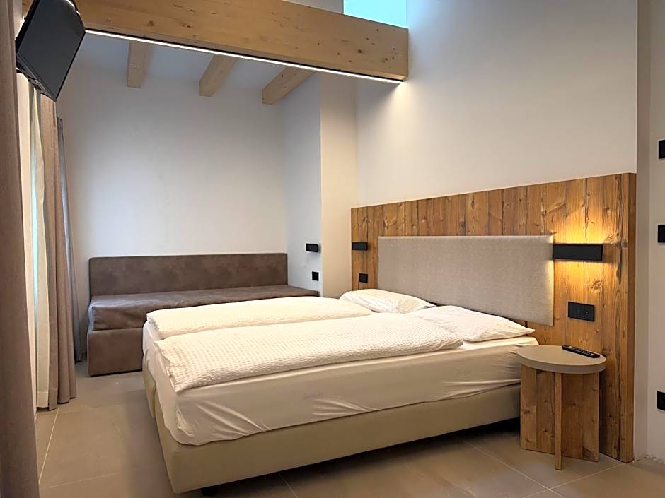 Liz Hotel & Apartments