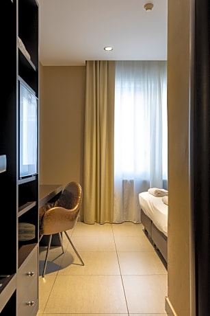 Deluxe Room with balcony